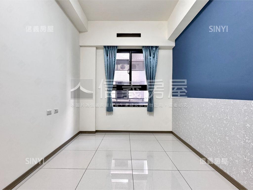 鳳凰冠３房平車精裝戶房屋室內格局與周邊環境