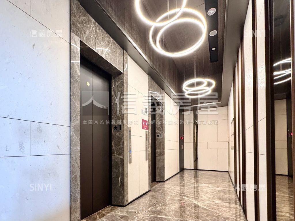 鳳凰冠３房平車精裝戶房屋室內格局與周邊環境