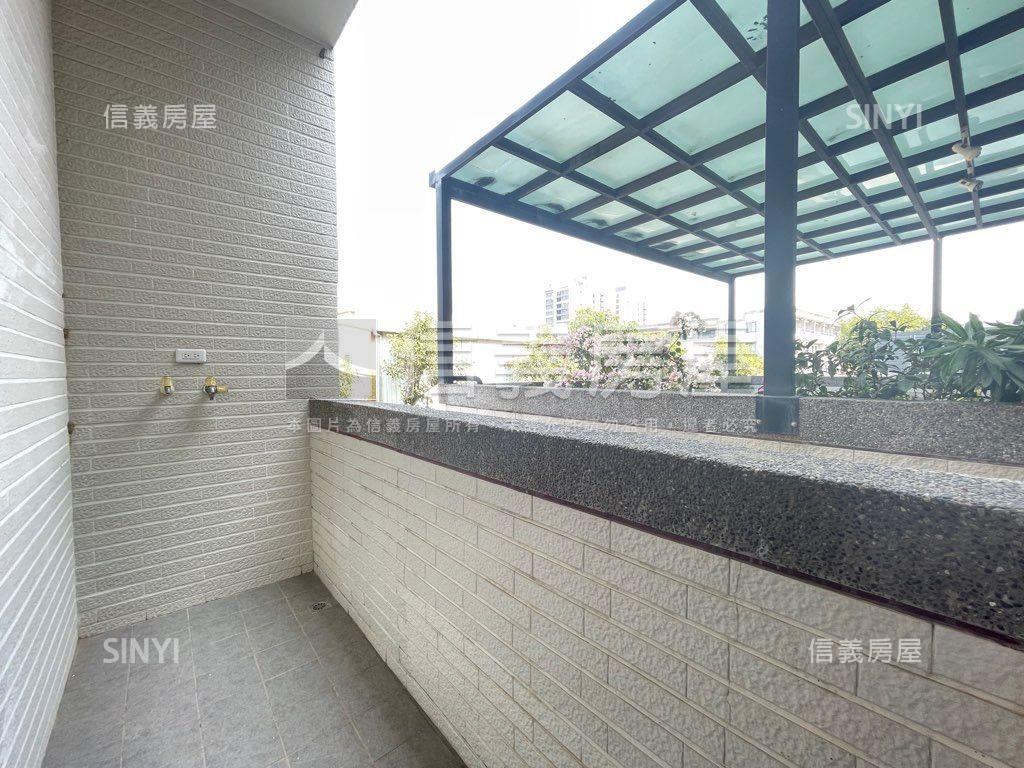 商６０旁安西角窗雙車墅房屋室內格局與周邊環境