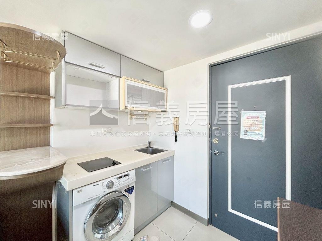 專任大遠百生活圈裝潢美屋房屋室內格局與周邊環境