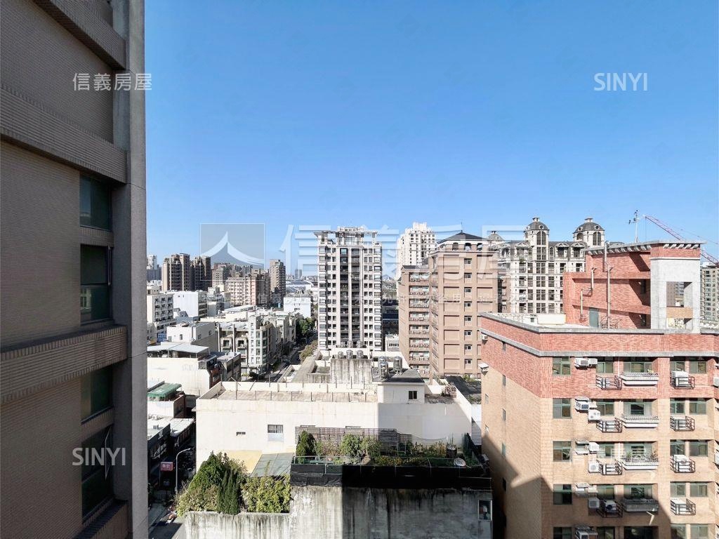 專任大遠百生活圈裝潢美屋房屋室內格局與周邊環境