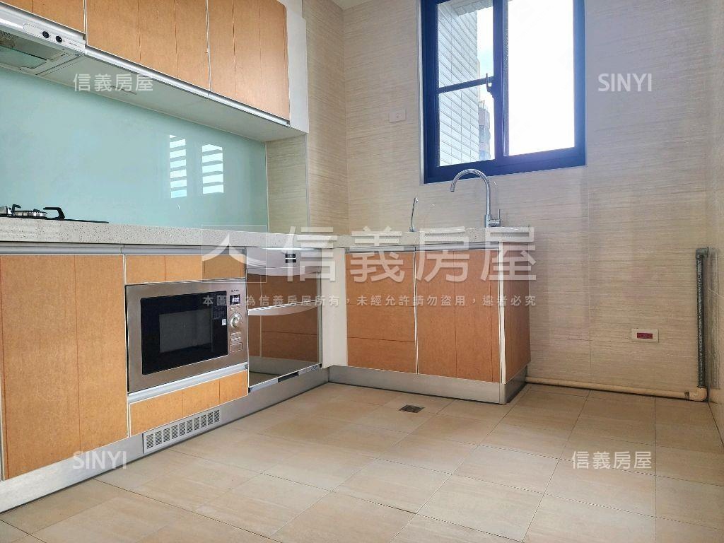 豐鼎河景四房豪邸房屋室內格局與周邊環境