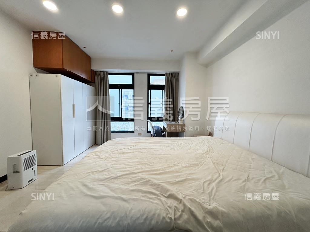 大西門捷運總督賞３房車位房屋室內格局與周邊環境