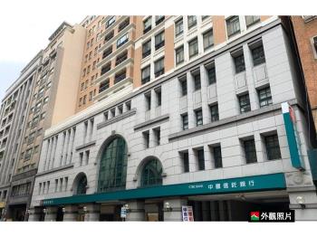 大西門捷運總督賞３房車位