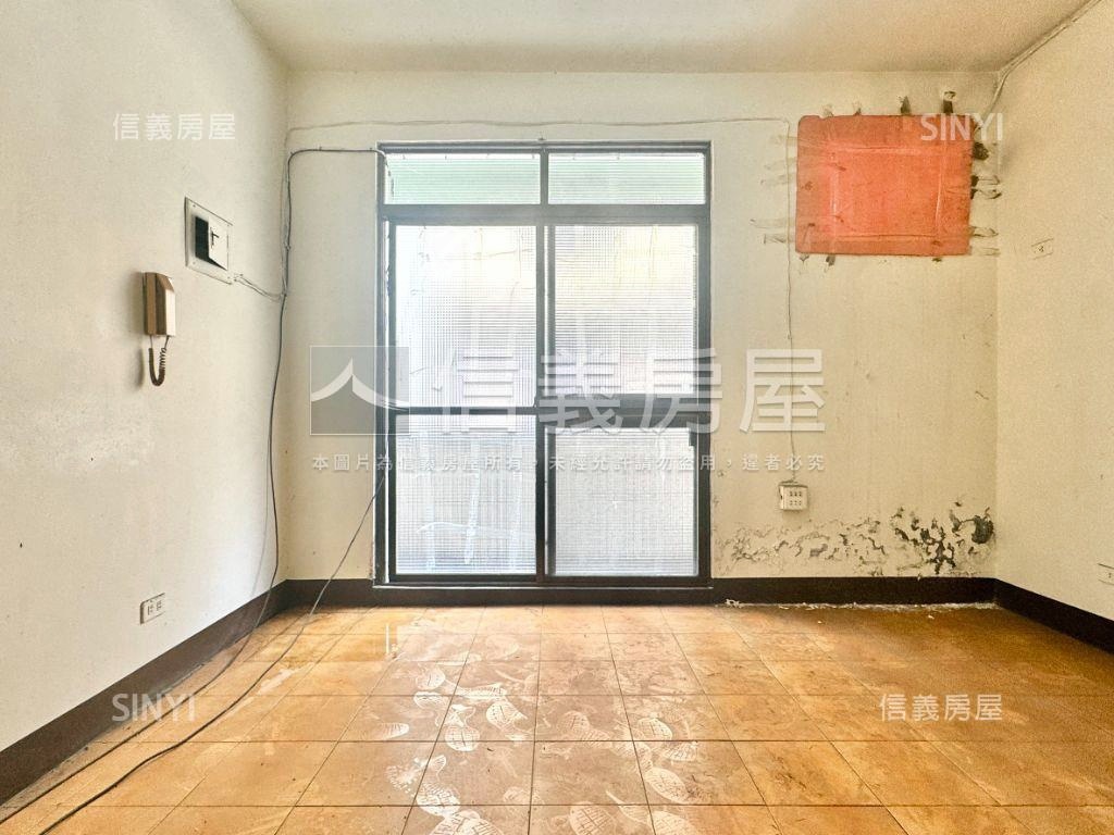 近文藻舒適美巷透房屋室內格局與周邊環境