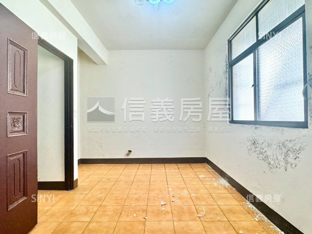 近文藻舒適美巷透房屋室內格局與周邊環境