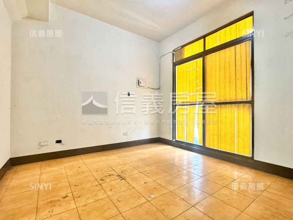 近文藻舒適美巷透房屋室內格局與周邊環境