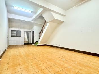 近文藻舒適美巷透