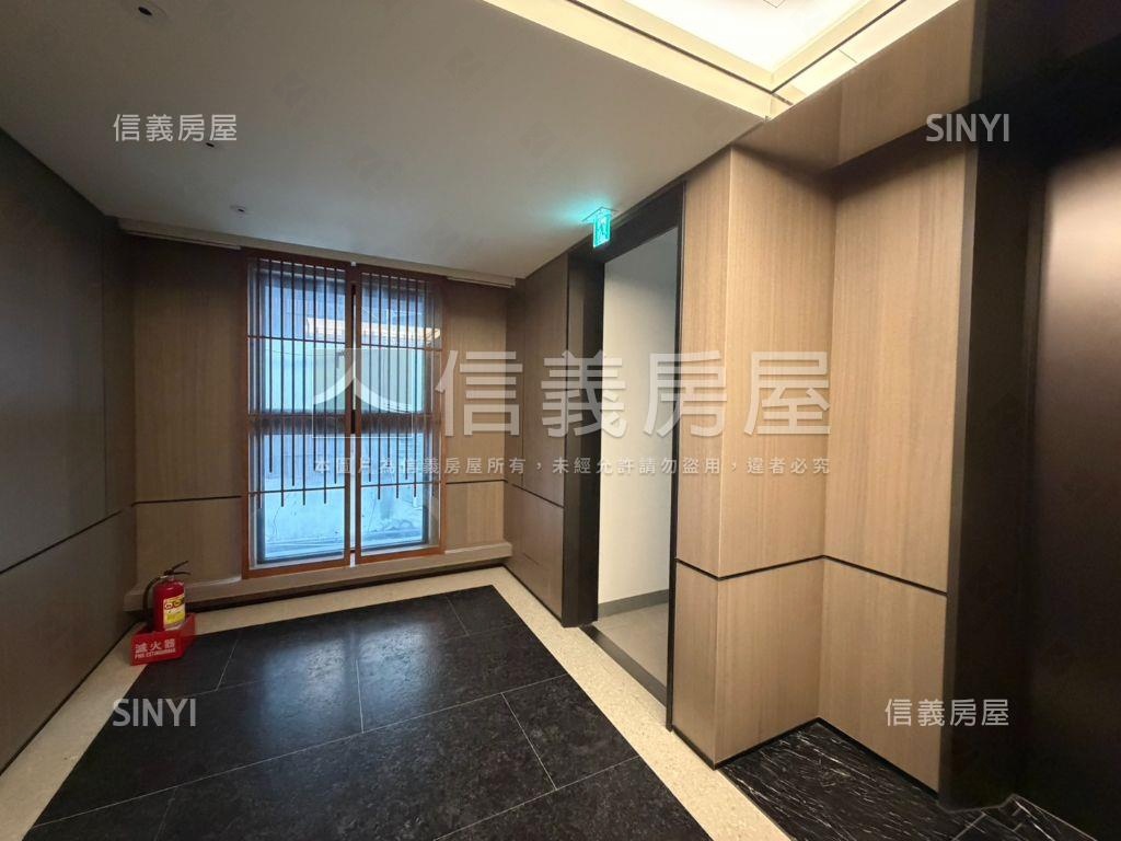 中山曜精品美屋房屋室內格局與周邊環境