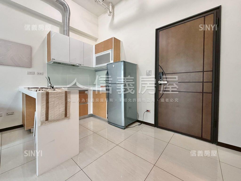 微笑之心精美一房附車位房屋室內格局與周邊環境