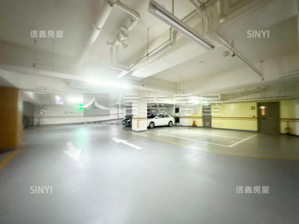 微笑之心精美一房附車位房屋室內格局與周邊環境