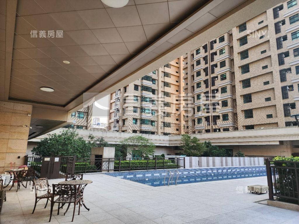 微笑之心精美一房附車位房屋室內格局與周邊環境