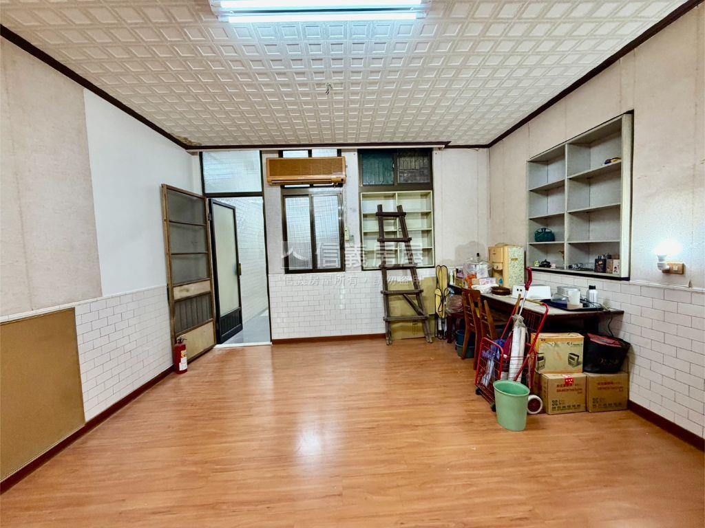 鳳山龍山寺三民路正路金店房屋室內格局與周邊環境