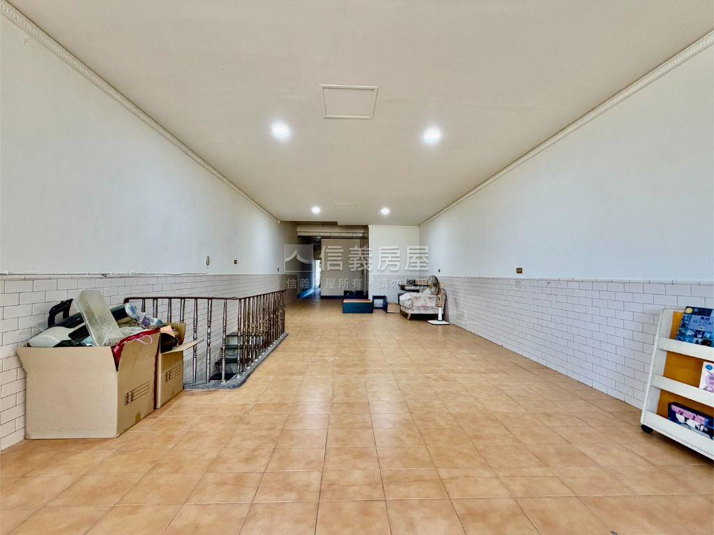 鳳山龍山寺三民路正路金店房屋室內格局與周邊環境