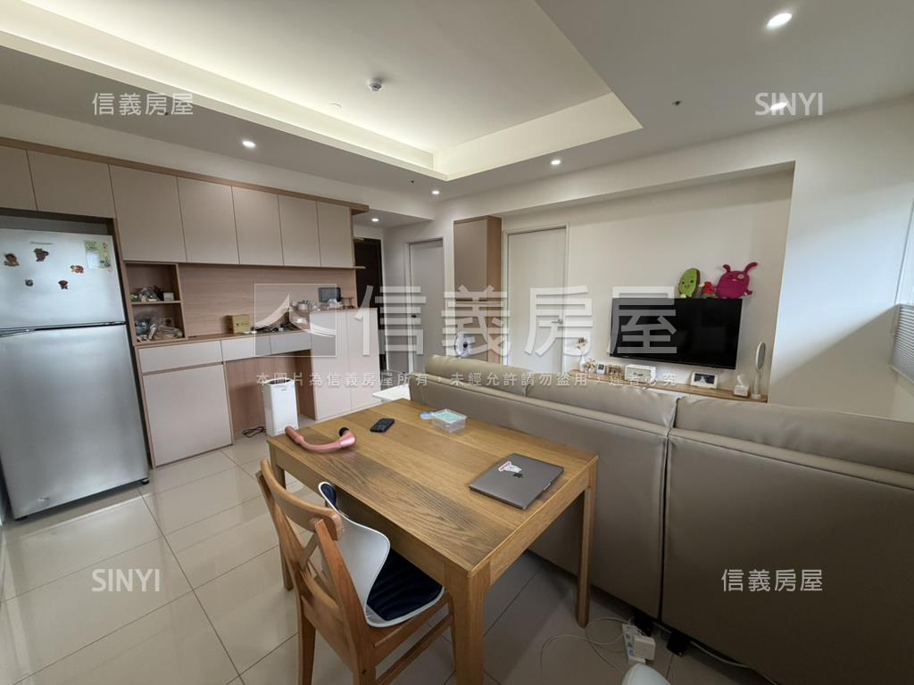 邊間高樓景觀兩房稀有釋出房屋室內格局與周邊環境