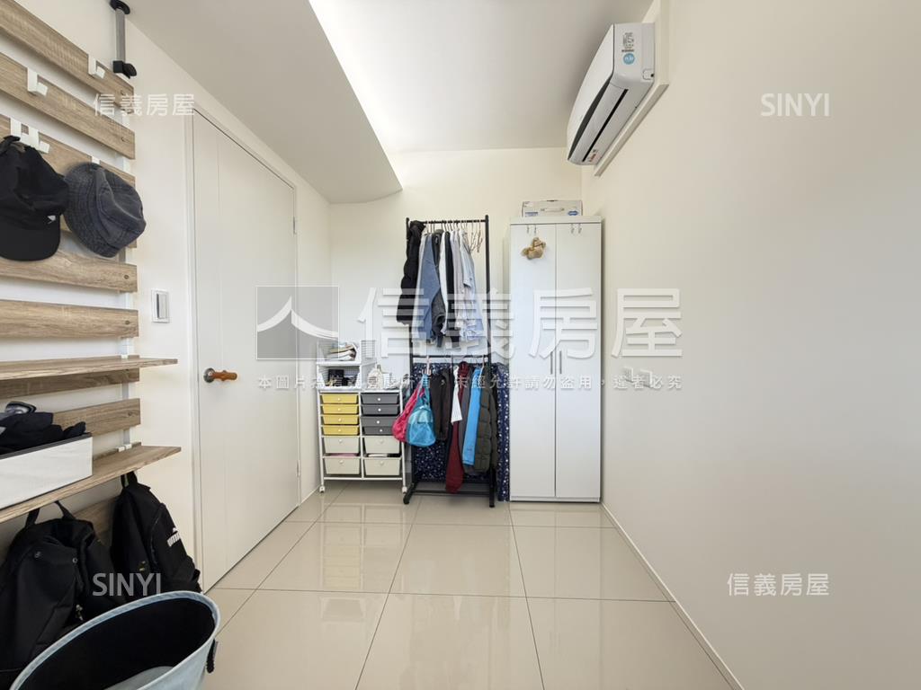 邊間高樓景觀兩房稀有釋出房屋室內格局與周邊環境