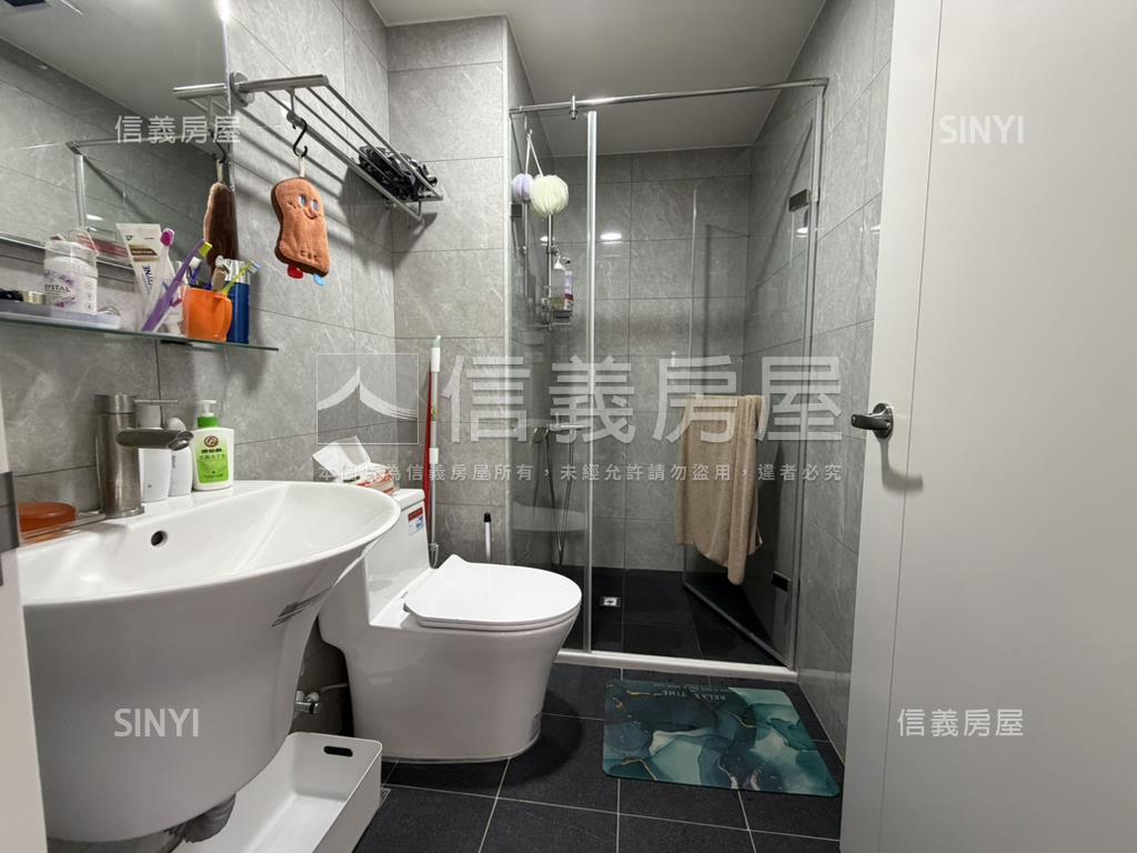 邊間高樓景觀兩房稀有釋出房屋室內格局與周邊環境