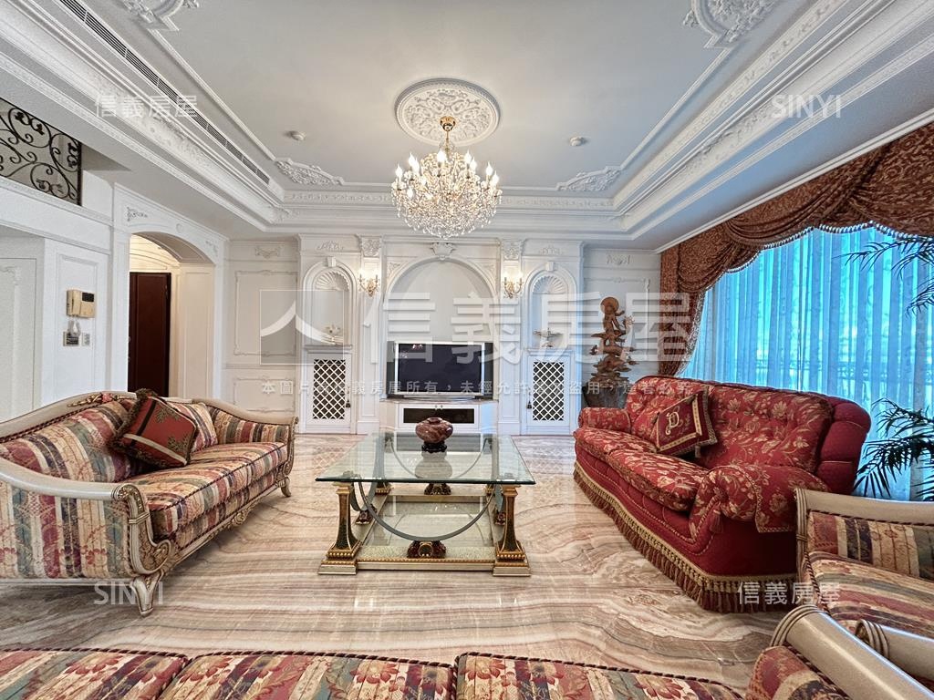 首府之巔．法式古典樓中樓房屋室內格局與周邊環境