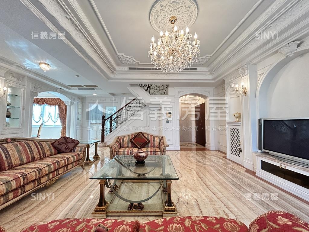 首府之巔．法式古典樓中樓房屋室內格局與周邊環境