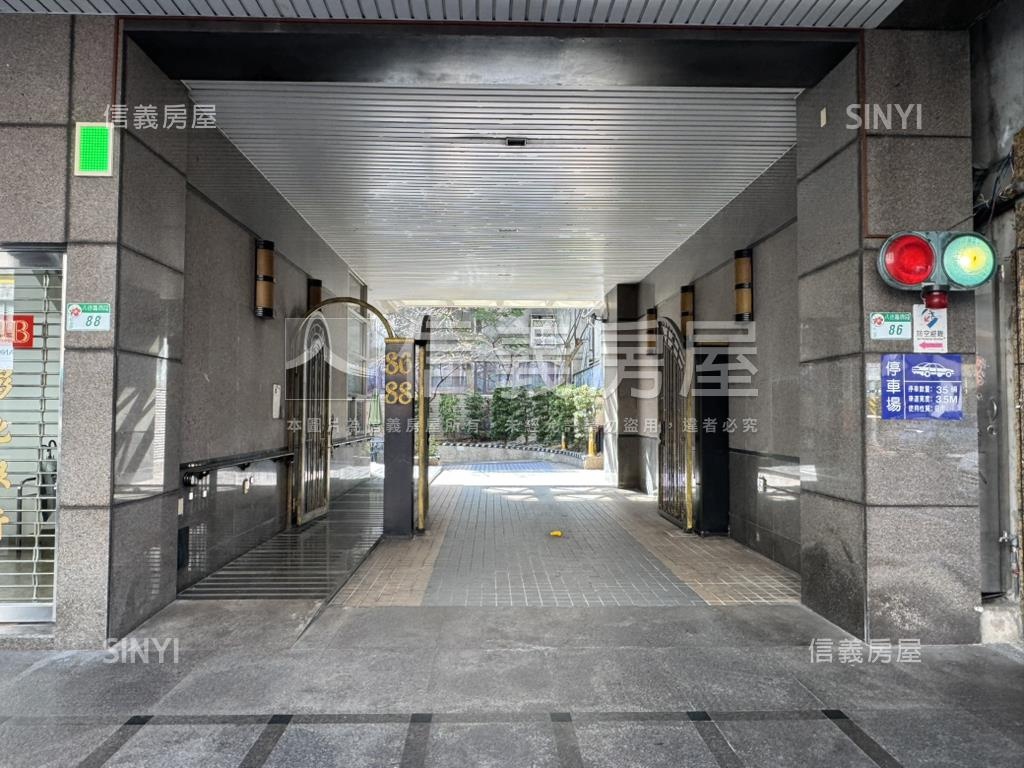 首府之巔．法式古典樓中樓房屋室內格局與周邊環境