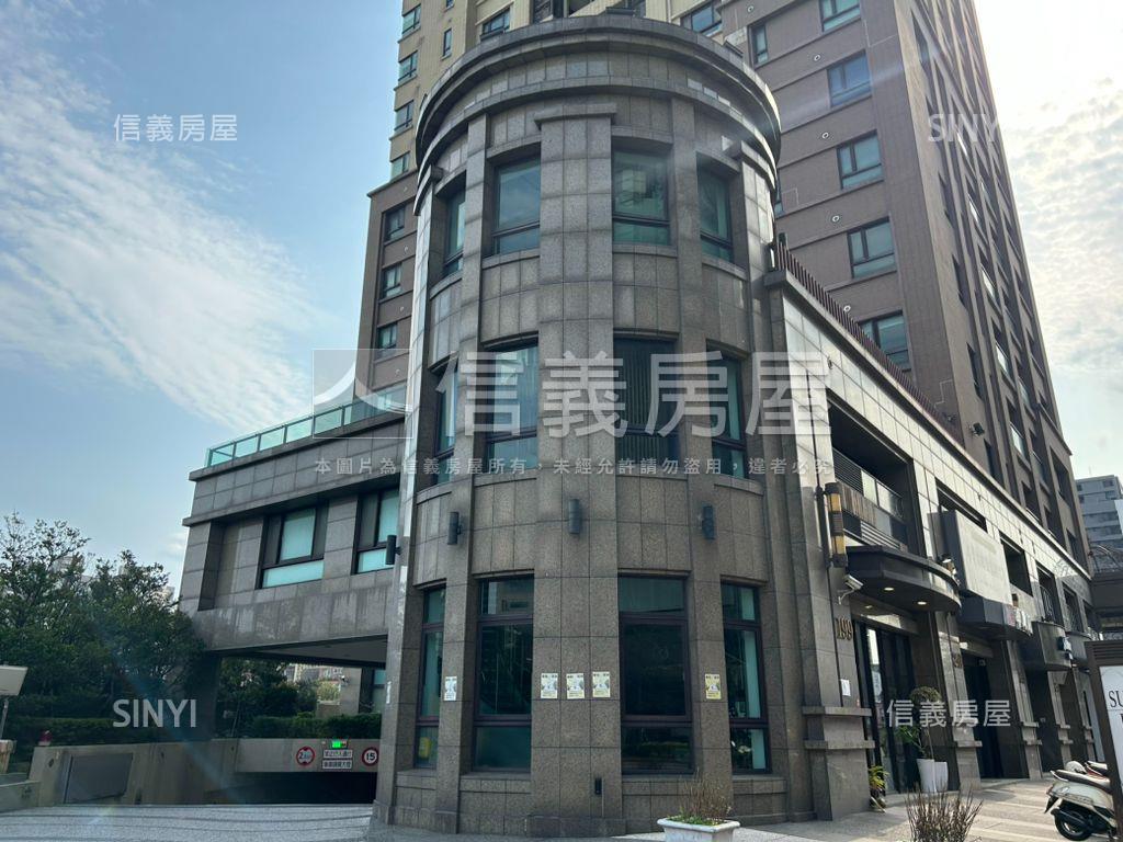 近市區巨城賺錢角間店面房屋室內格局與周邊環境