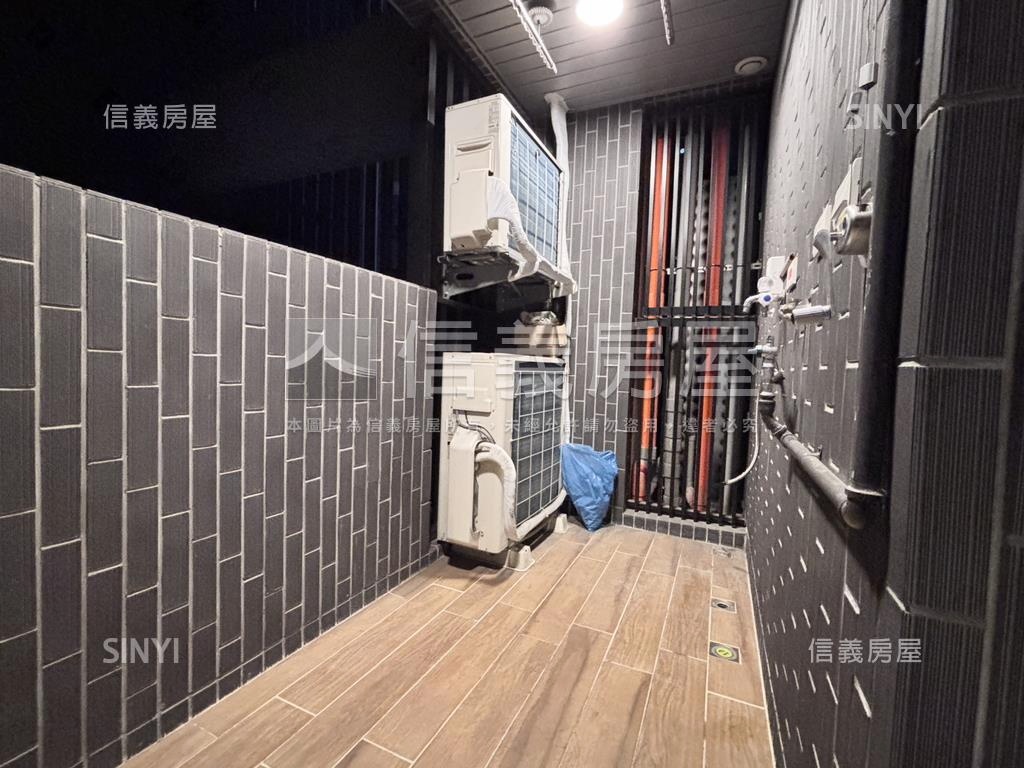 樓下家樂福優２房２衛車位房屋室內格局與周邊環境