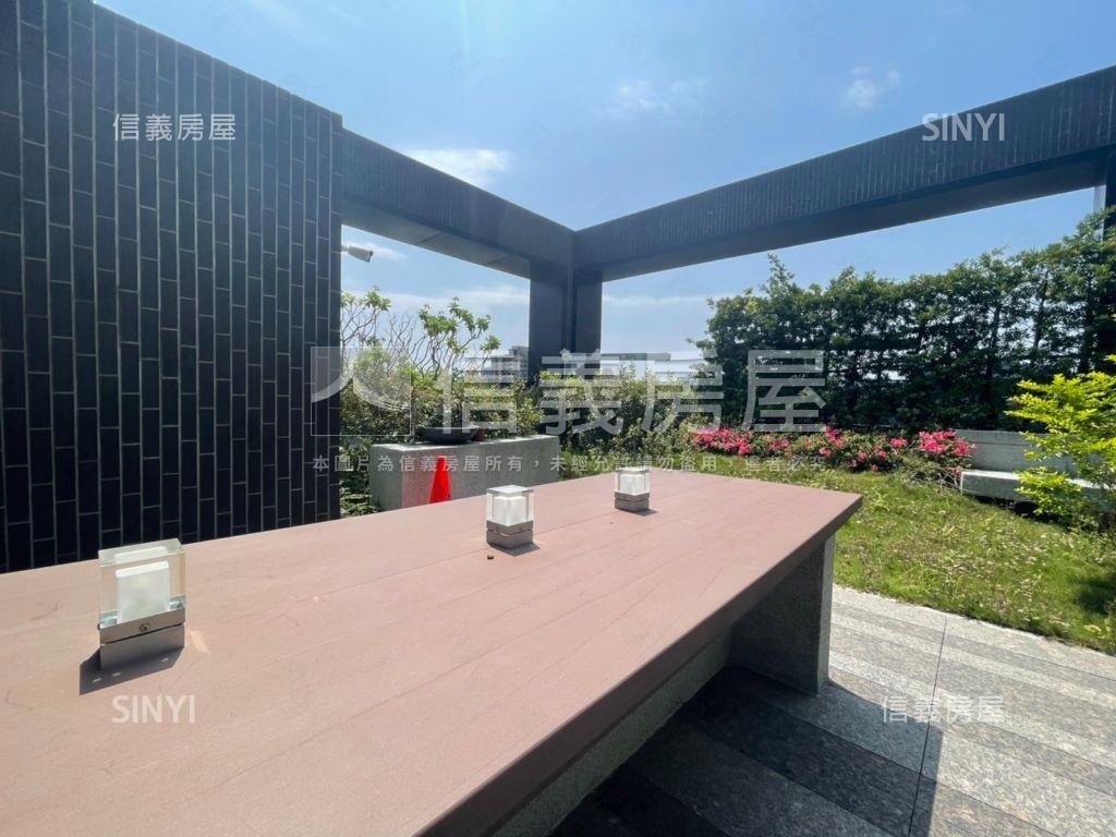 樓下家樂福優２房２衛車位房屋室內格局與周邊環境