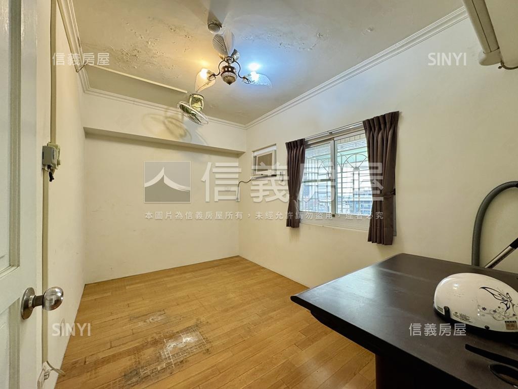 輕軌旁採光三房美屋附車位房屋室內格局與周邊環境