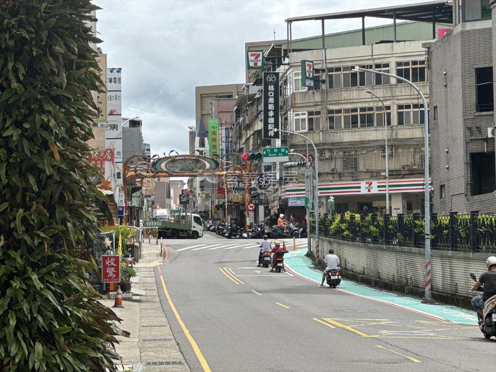 杜拜邊間採光優質三房房屋室內格局與周邊環境