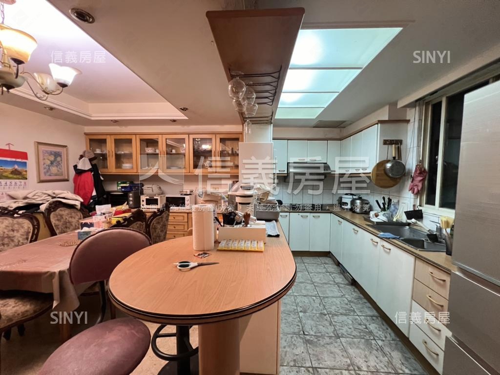 八期歐鄉翠大別墅好停車房屋室內格局與周邊環境