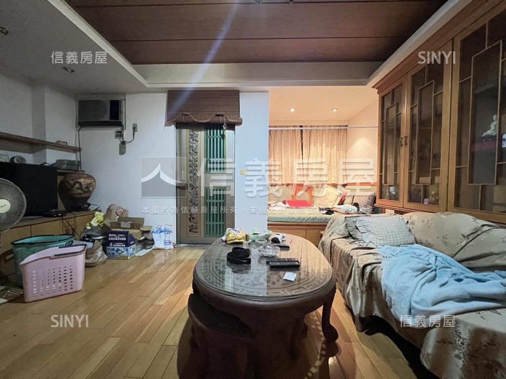 八期歐鄉翠大別墅好停車房屋室內格局與周邊環境