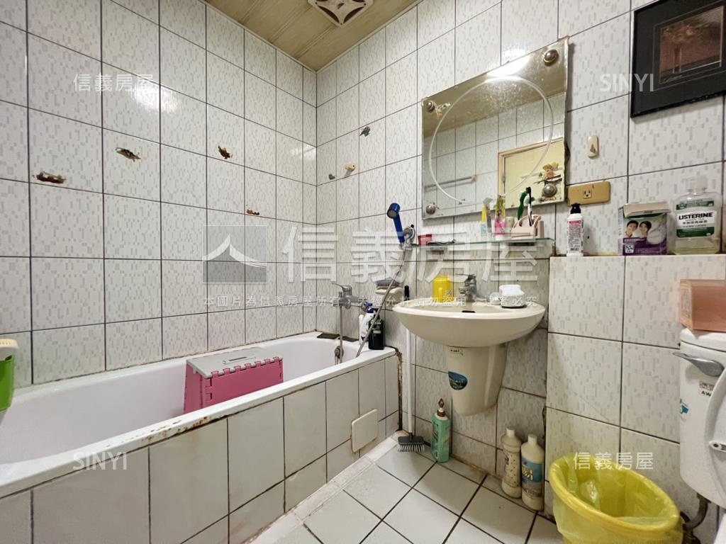 八期歐鄉翠大別墅好停車房屋室內格局與周邊環境