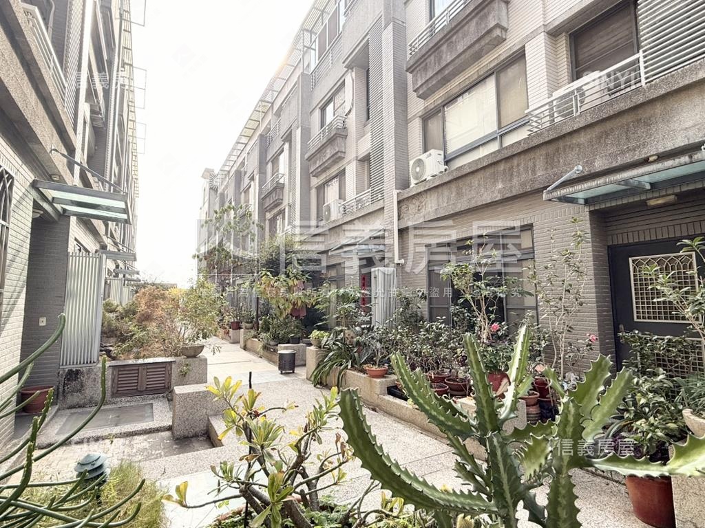 專任！近漢神洲際車位別墅房屋室內格局與周邊環境