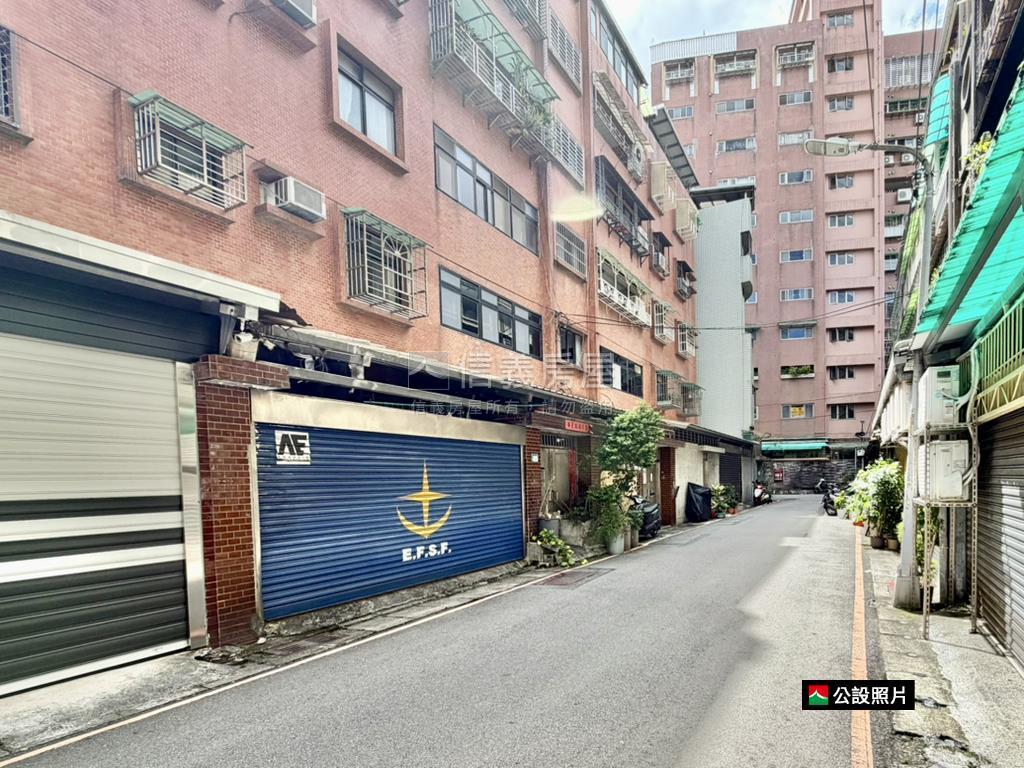 中正路大空間漂亮一樓房屋室內格局與周邊環境
