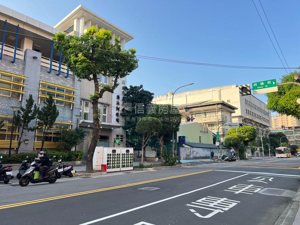 中正路大空間漂亮一樓房屋室內格局與周邊環境