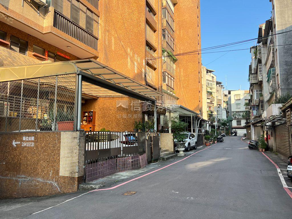 中正路大空間漂亮一樓房屋室內格局與周邊環境
