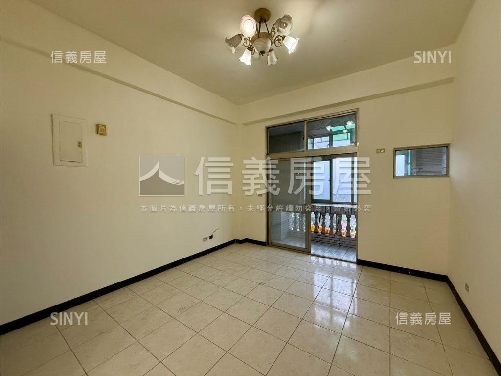 伴吾壯麗山景三房挑高屋房屋室內格局與周邊環境