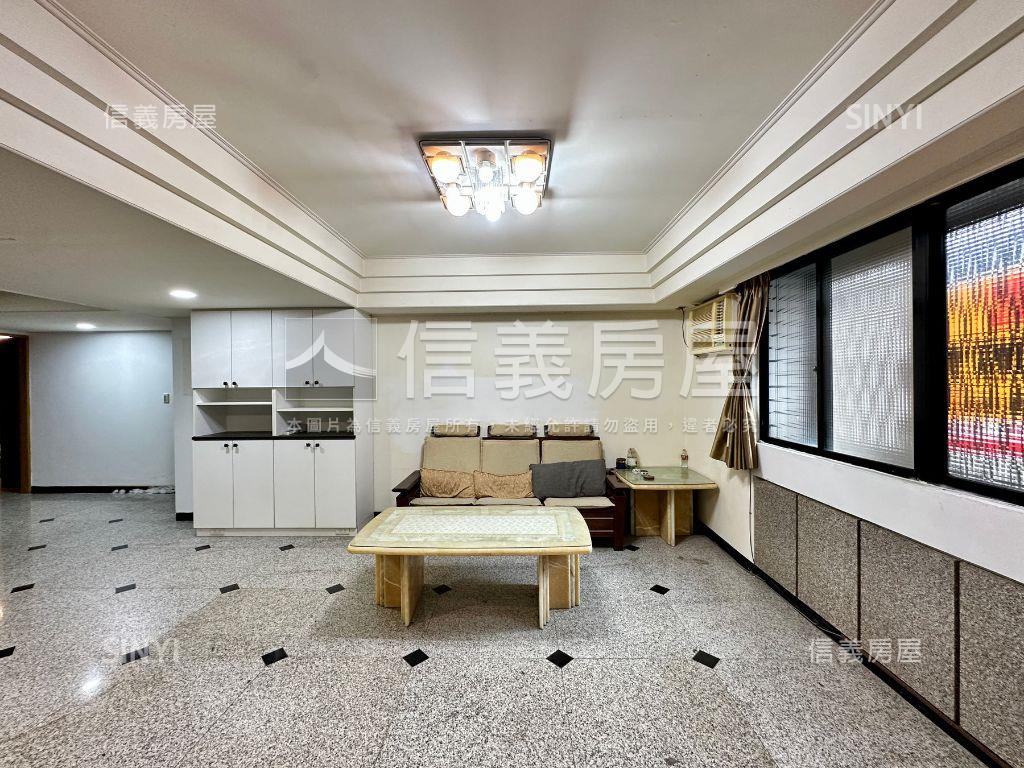 民利華廈大四房房屋室內格局與周邊環境