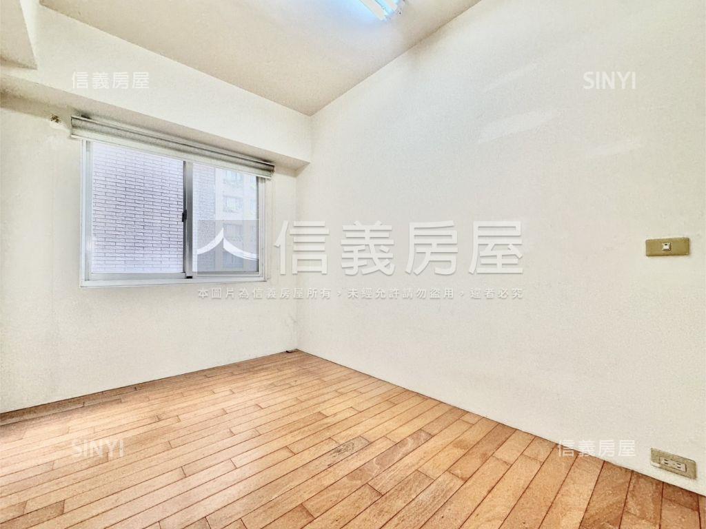 五期近捷運低總價３房平車房屋室內格局與周邊環境