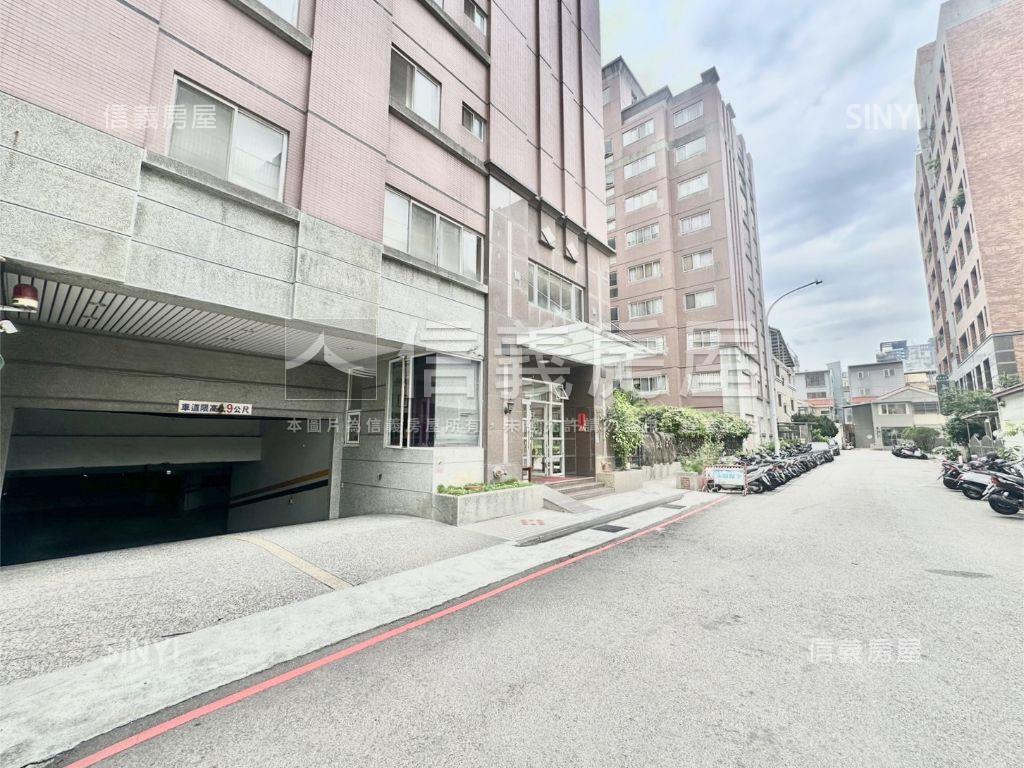 五期近捷運低總價３房平車房屋室內格局與周邊環境