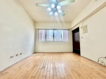 五期近捷運低總價３房平車