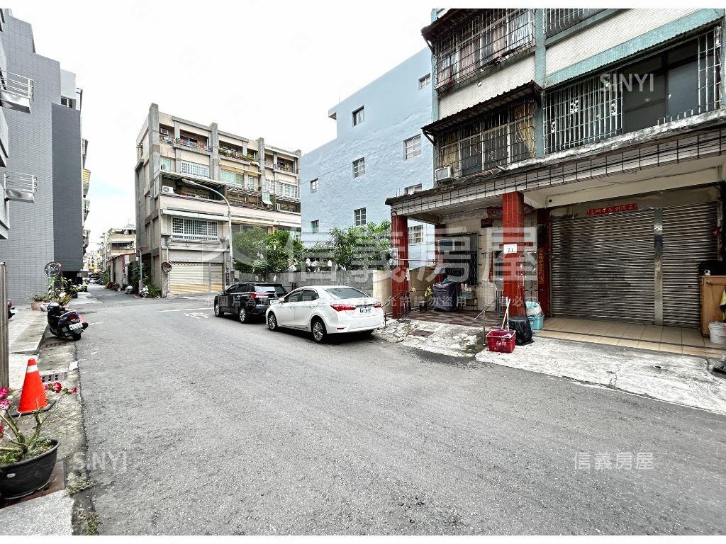 近ＳＫＭ騎樓美透天房屋室內格局與周邊環境