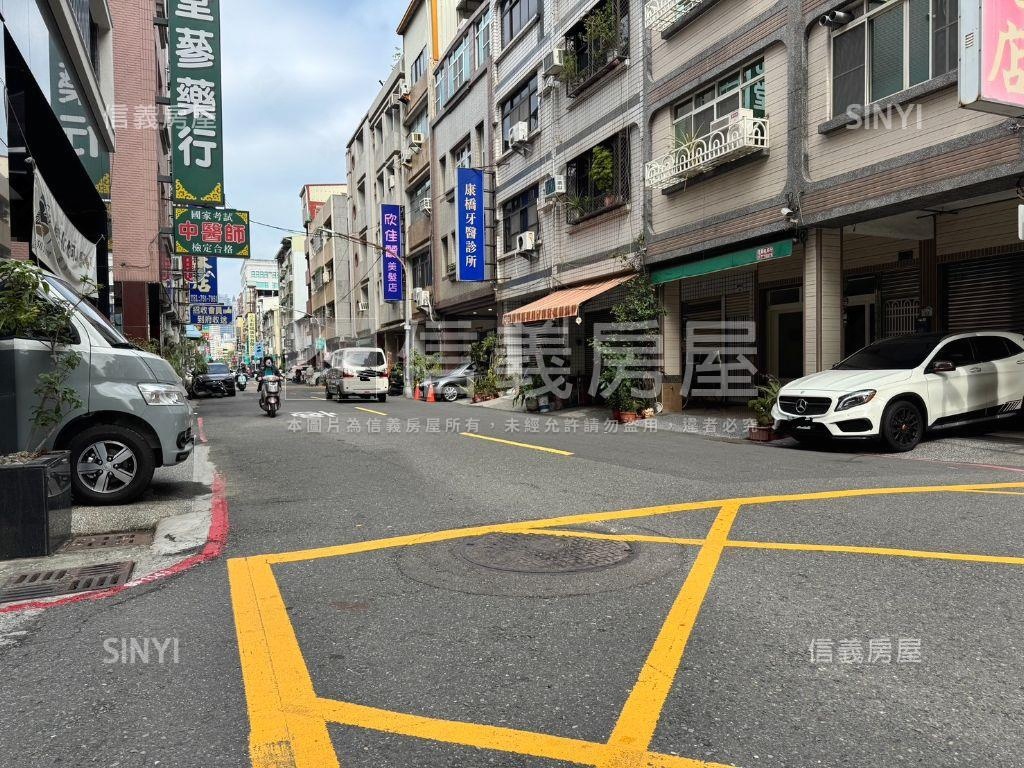 近文化中心公寓二樓房屋室內格局與周邊環境