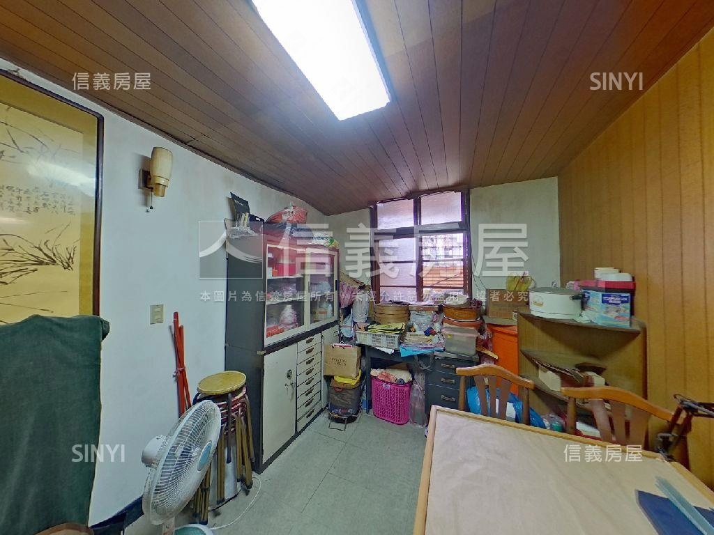 中山路５０５巷三樓房屋室內格局與周邊環境