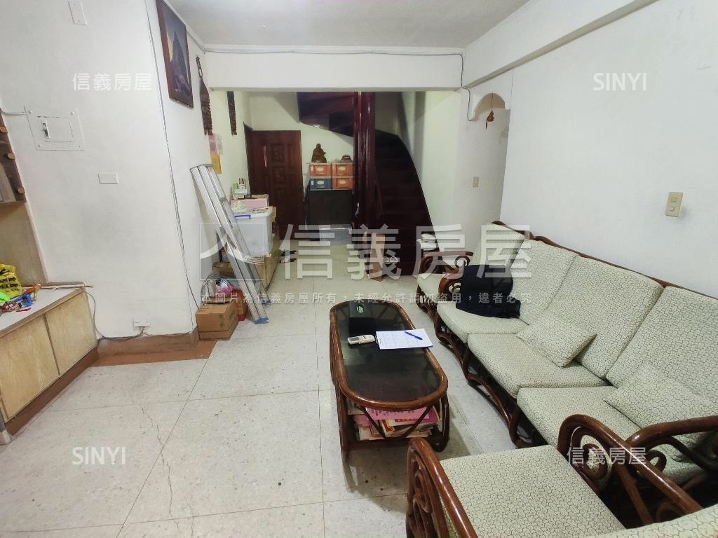 民生頂加公寓房屋室內格局與周邊環境