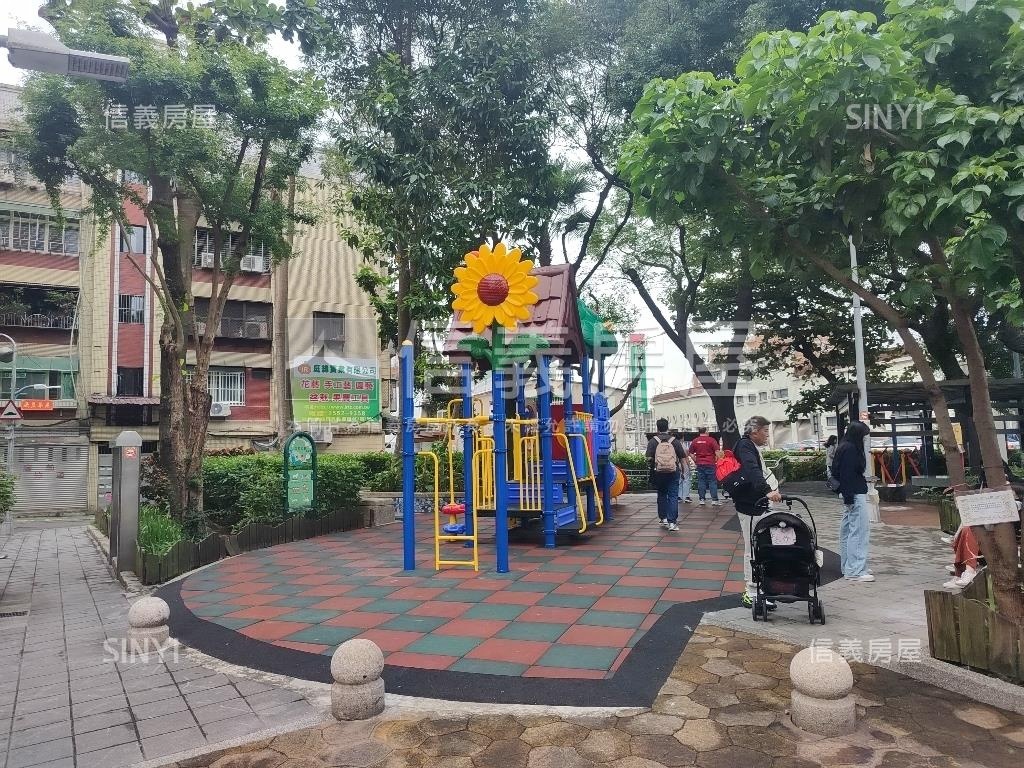 民生頂加公寓房屋室內格局與周邊環境