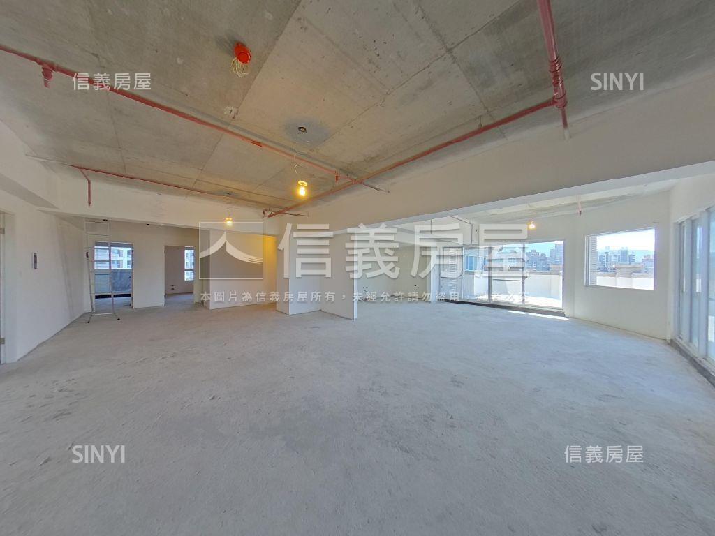 台北灣淡江大橋大戶房屋室內格局與周邊環境