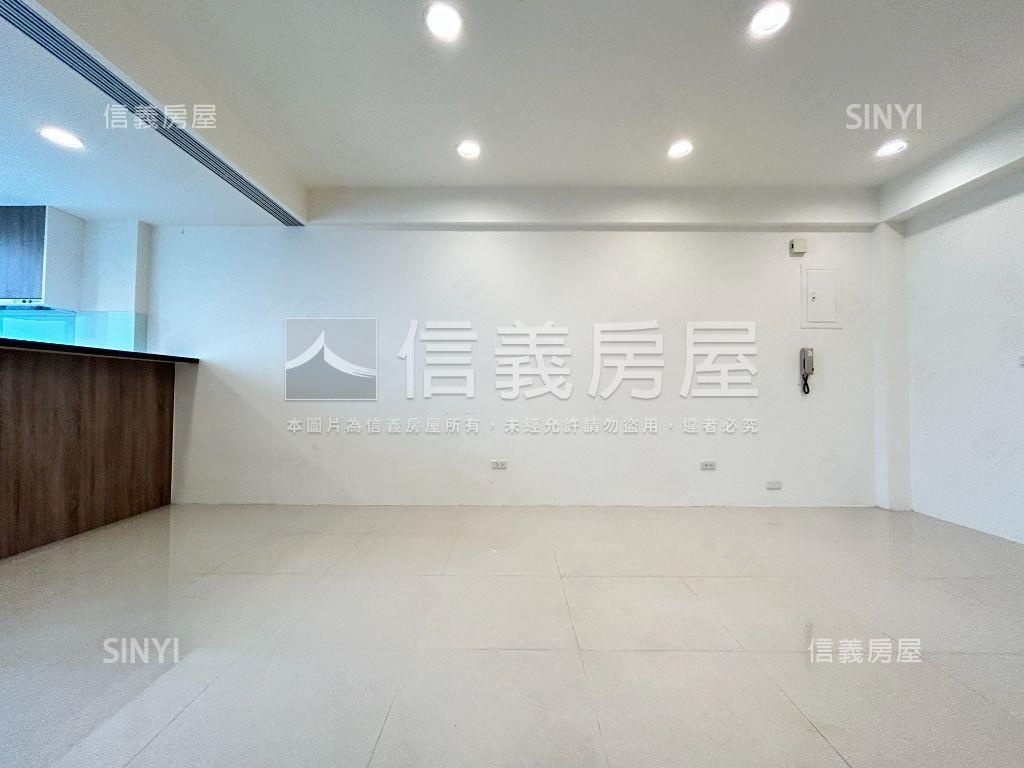 敦化學區微風廣場電梯２房房屋室內格局與周邊環境