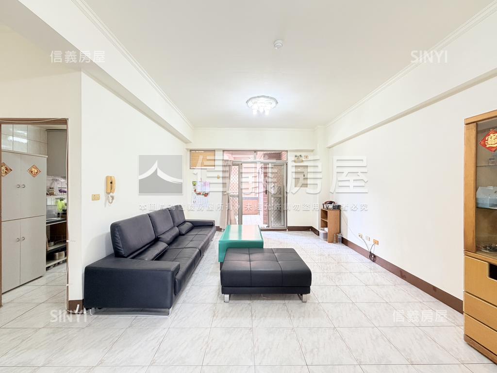 都會公園站方正四房車位房屋室內格局與周邊環境