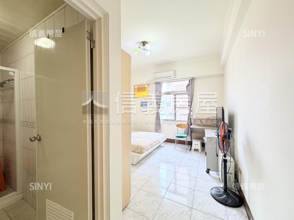 都會公園站方正四房車位房屋室內格局與周邊環境